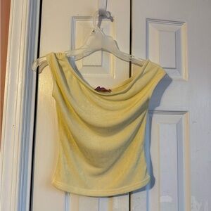Edikted Light Yellow Off-Shoulder Top